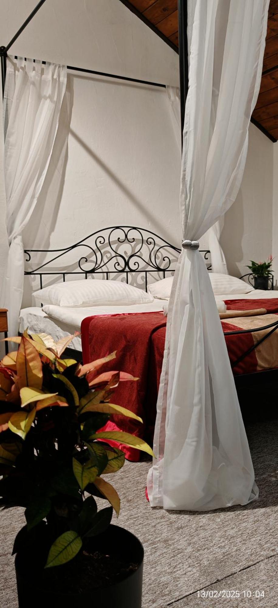 Frýdek-Místek Hotel Plzensky Dvur מראה חיצוני תמונה