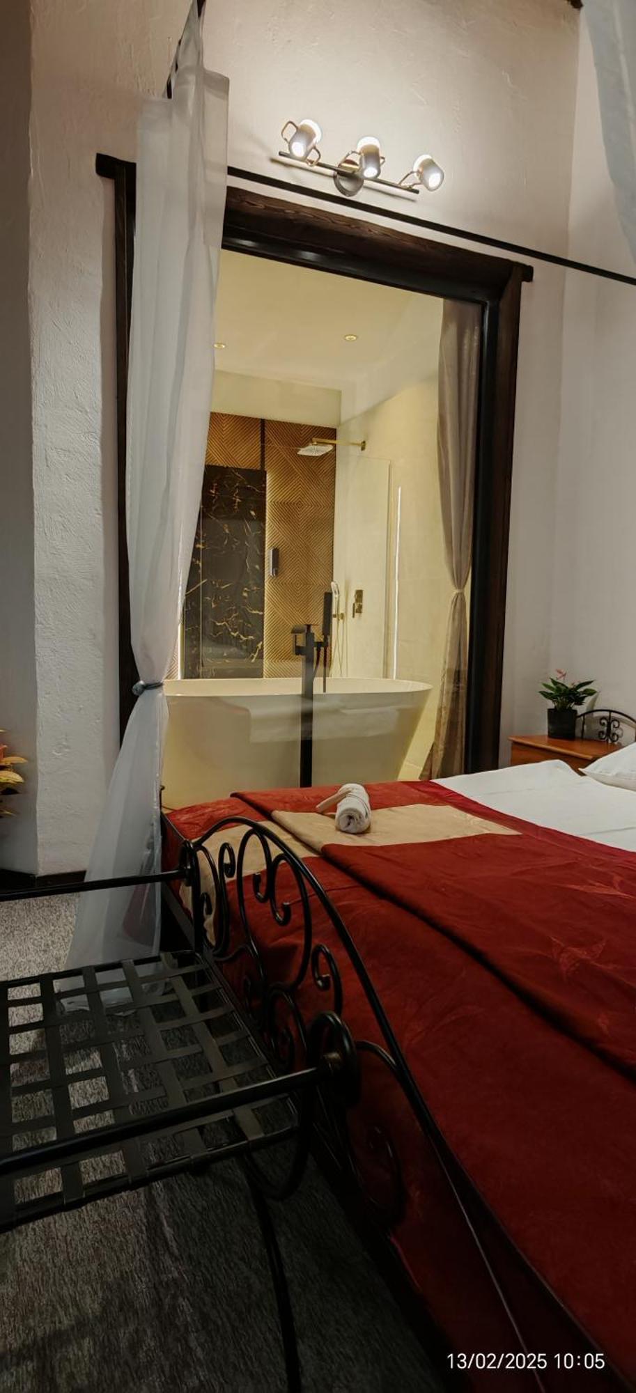 Frýdek-Místek Hotel Plzensky Dvur מראה חיצוני תמונה