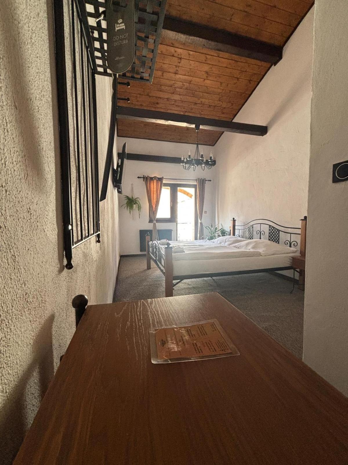 Frýdek-Místek Hotel Plzensky Dvur מראה חיצוני תמונה